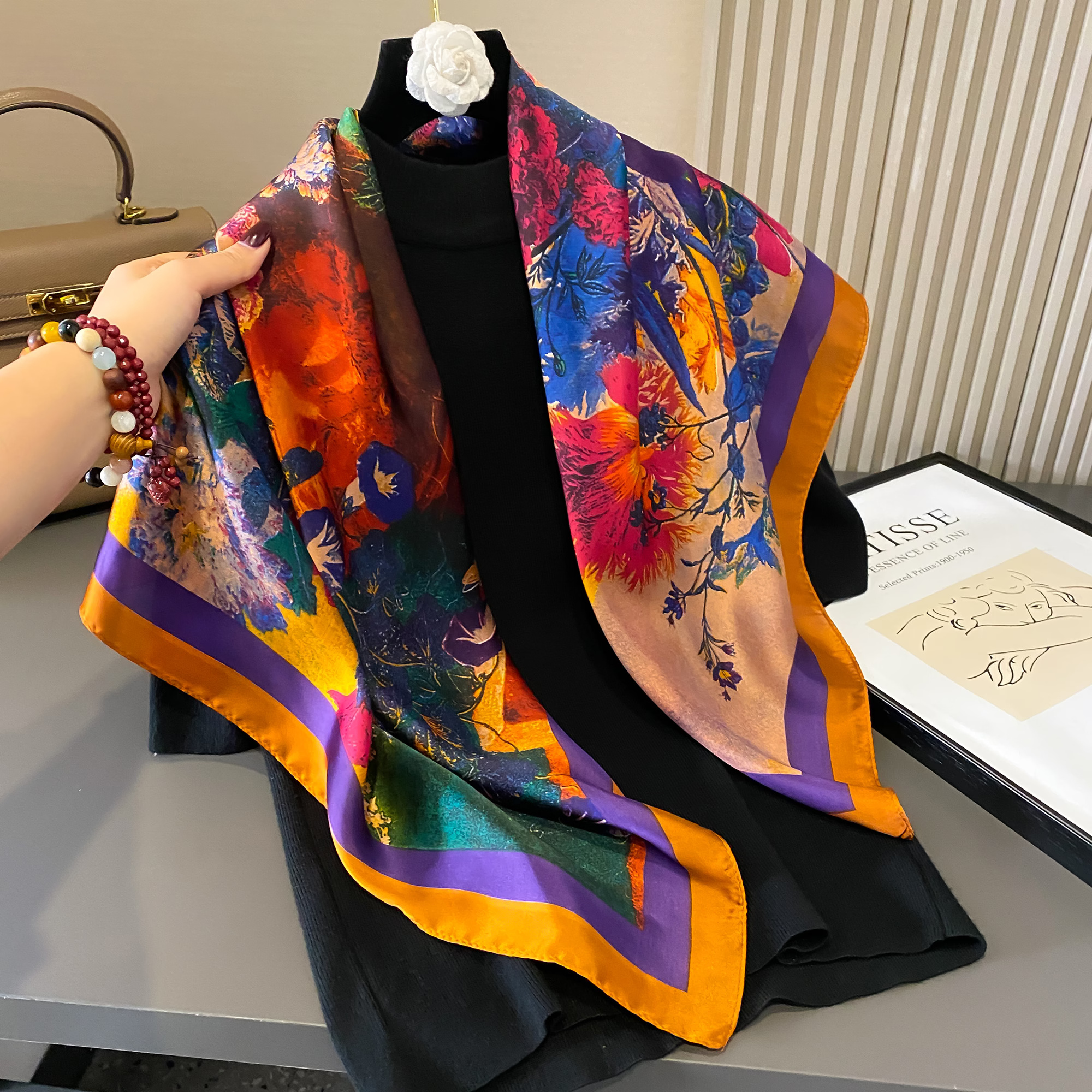 Scarf Silk Square - Последний дизайн, шарфы с принтом, женские