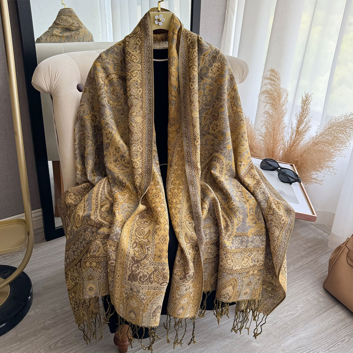Woven Scarf Blanket - Одеяло с кисточками, дизайн, этнический стиль,