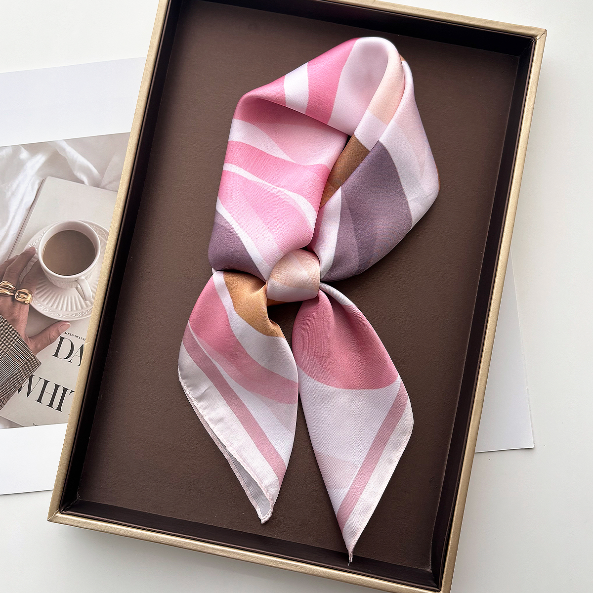 Дизайнерский шелковый платок-и – обзор и цена Scarf Silk Square
