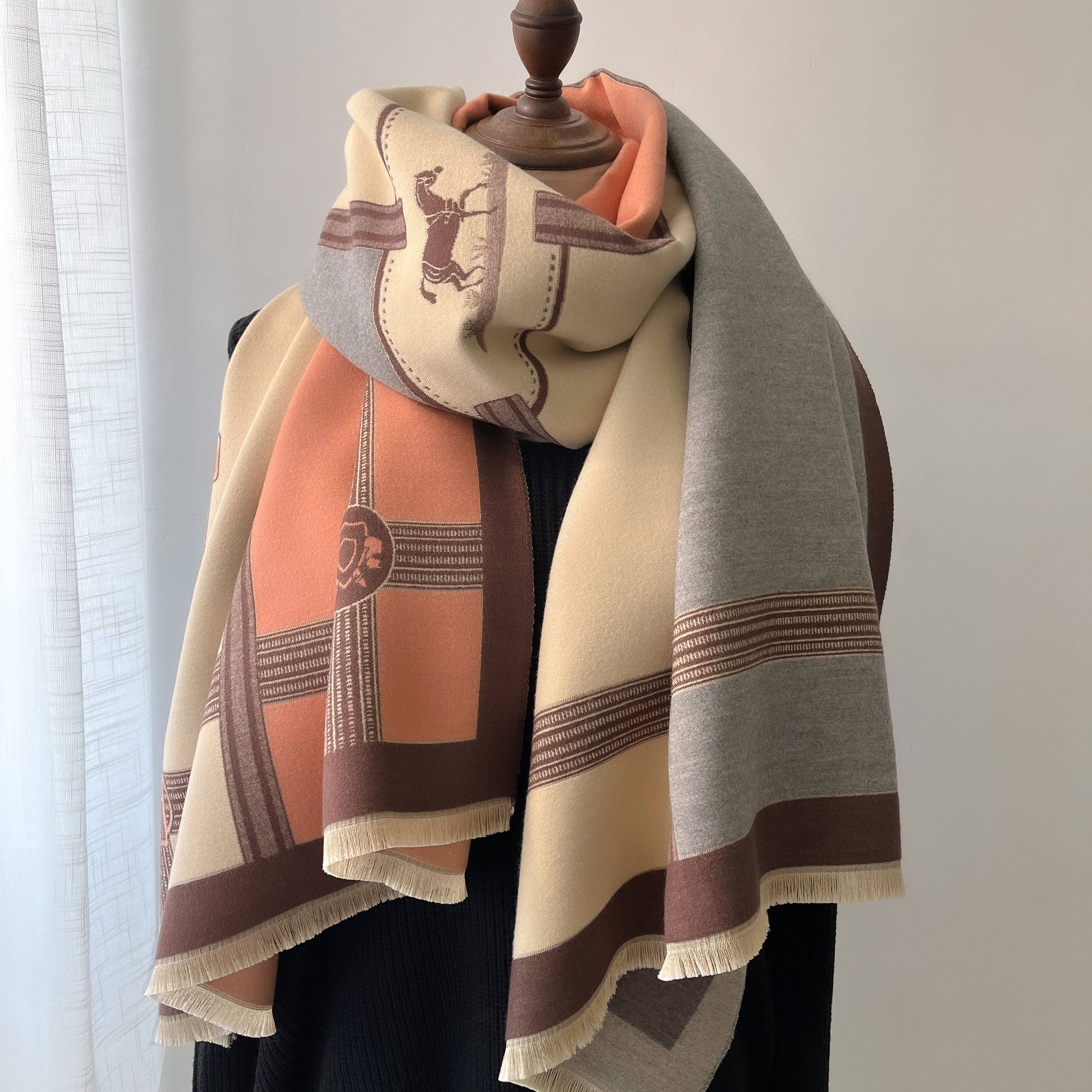 Зимний кашемировый шарф, женск – обзор и цена Woven Scarf Blanket