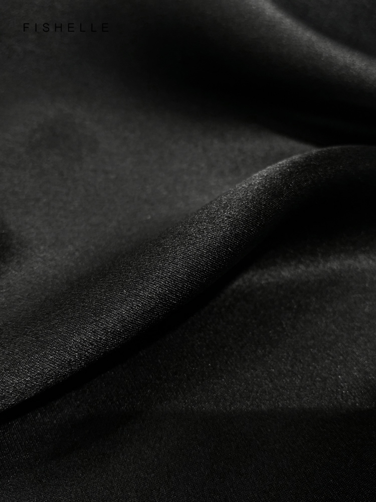 Однотонный черный шарф из чист – обзор и цена Silk Neck Scarf