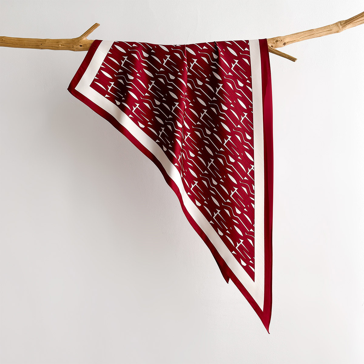 Весенний квадратный платок с п – обзор и цена Silk Neck Scarf