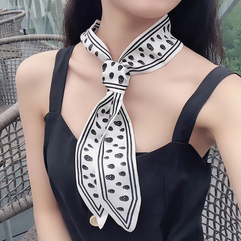 Шелковый шарф с завязкой на ру – обзор и цена Silk Tie Striped