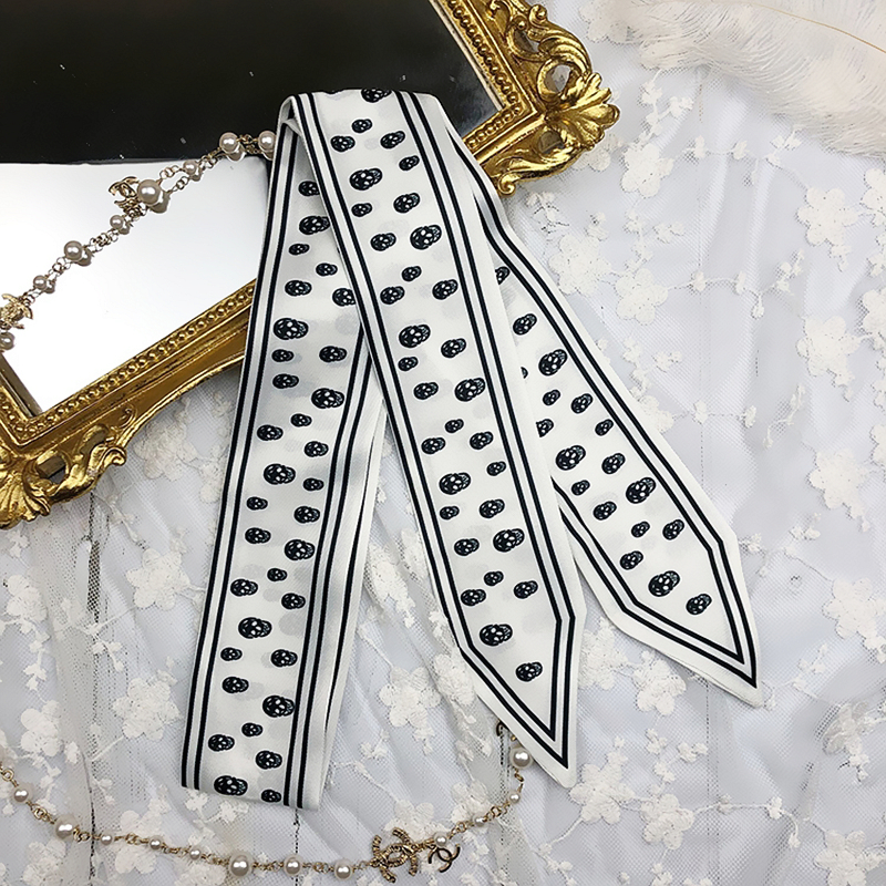 Шелковый шарф с завязкой на ру – обзор и цена Silk Tie Striped